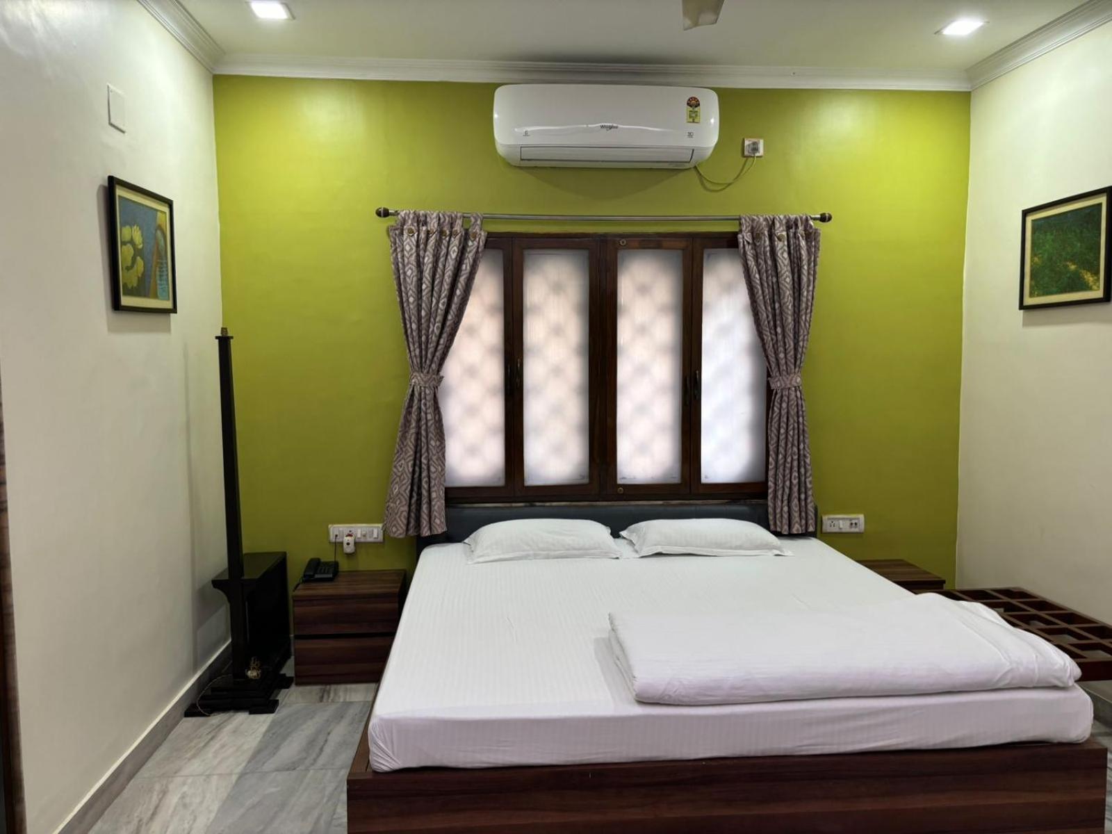 Om Sai Villa Guesthouse Kolkata Ngoại thất bức ảnh
