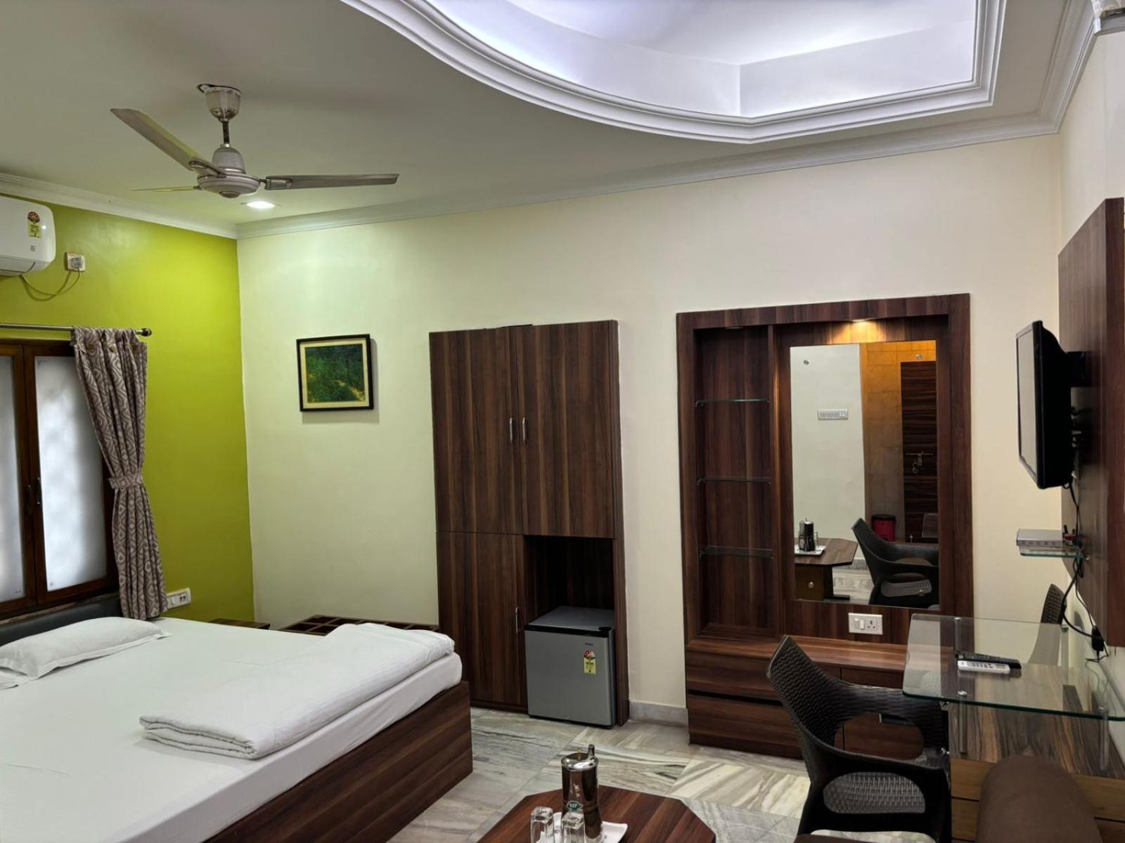 Om Sai Villa Guesthouse Kolkata Ngoại thất bức ảnh