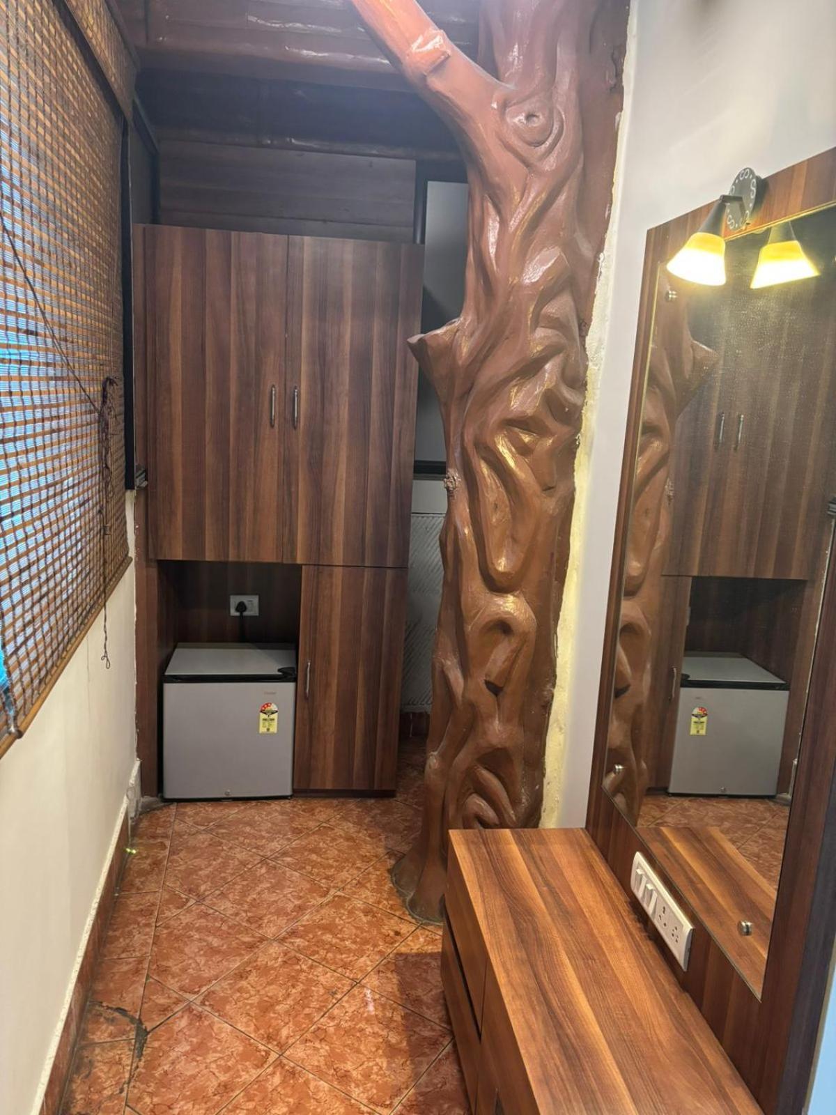 Om Sai Villa Guesthouse Kolkata Ngoại thất bức ảnh