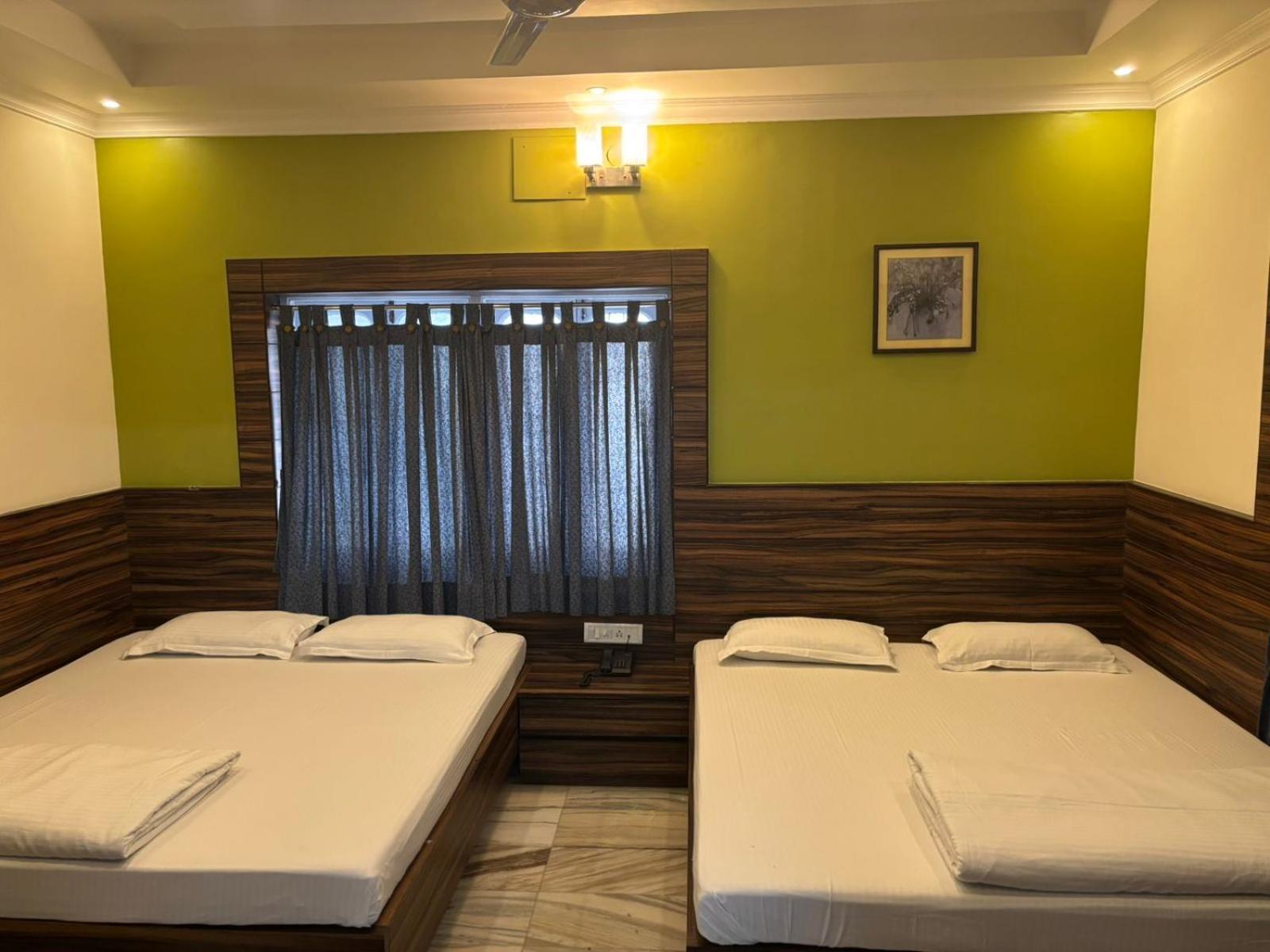 Om Sai Villa Guesthouse Kolkata Ngoại thất bức ảnh