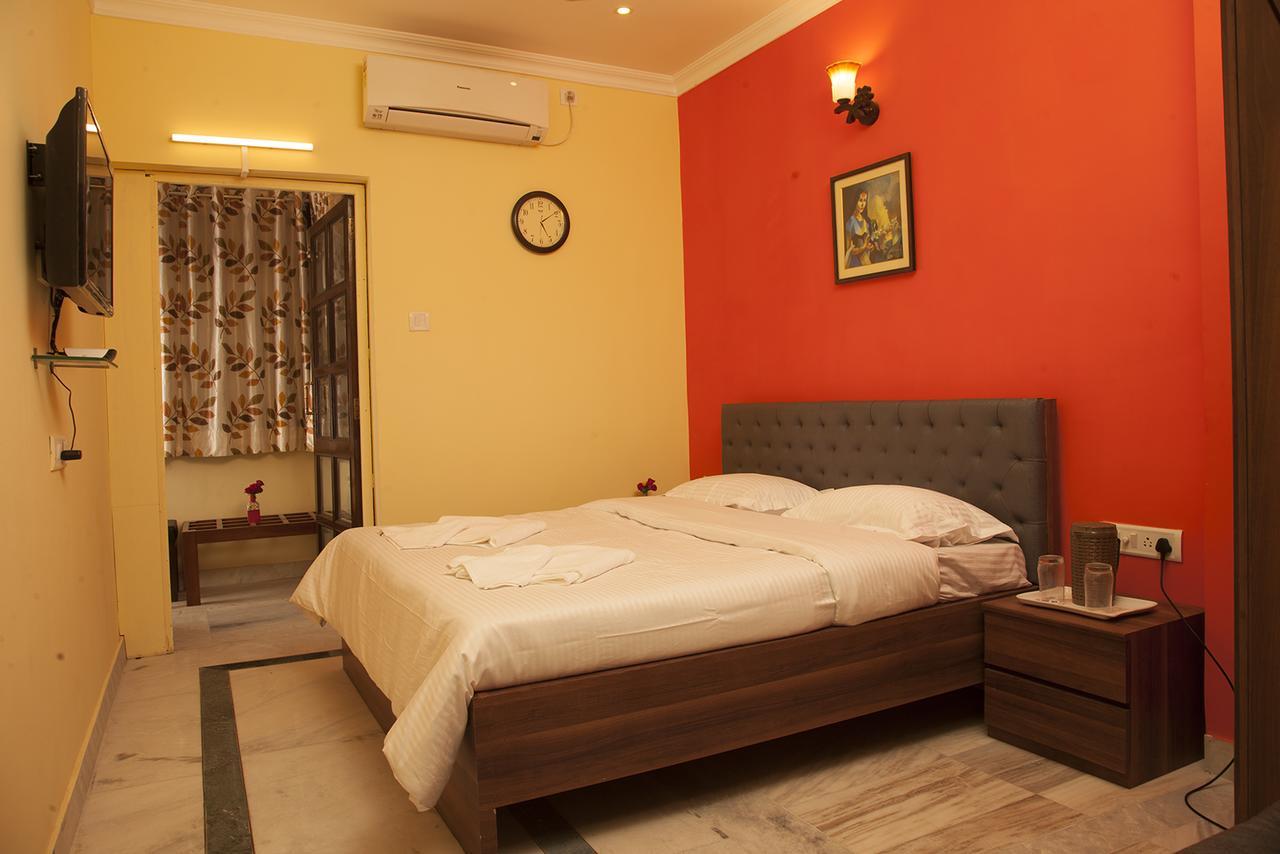 Om Sai Villa Guesthouse Kolkata Ngoại thất bức ảnh